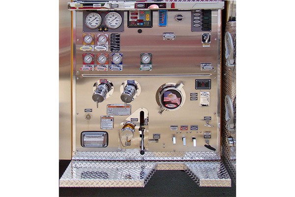 new Pierce commercial fire tanker - new fire apparatus sales in PA - pump panel