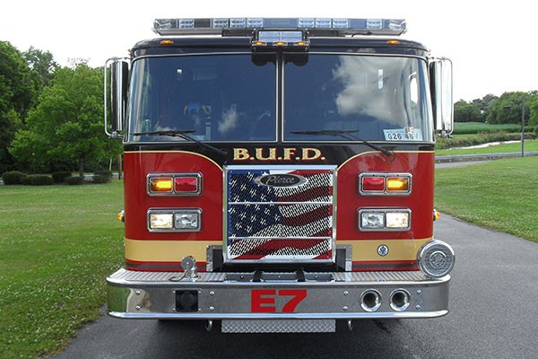 Pierce Saber fire engine pumper tanker - new fire apparatus sales in PA - front