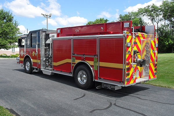 Pierce Saber fire engine pumper tanker - new fire apparatus sales in PA - driver rear