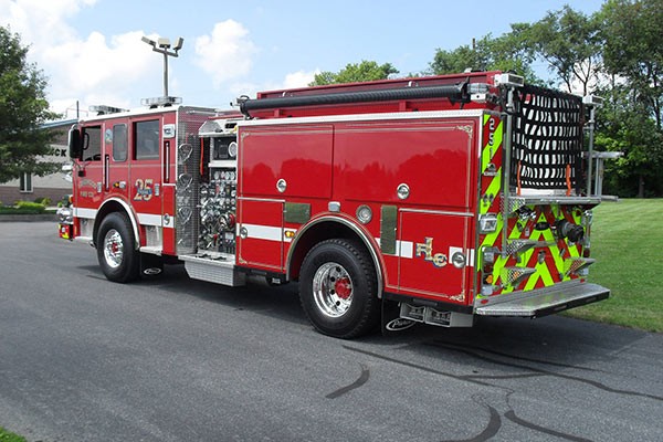 Pierce Arrow XT fire engine - new pumper sales in PA - driver rear