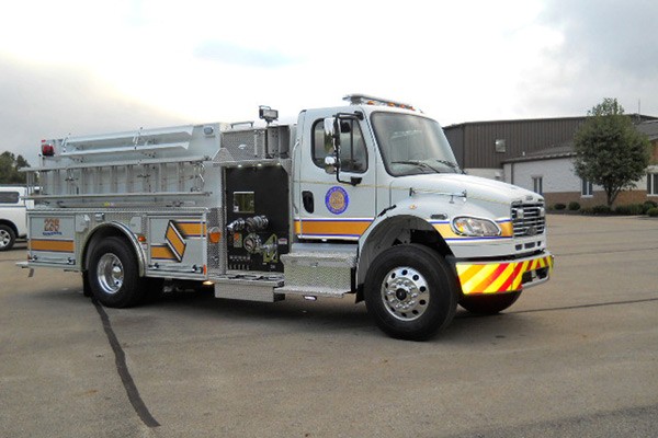 Pierce Freightliner fire engine - new commercial pumper sales in PA - passenger front