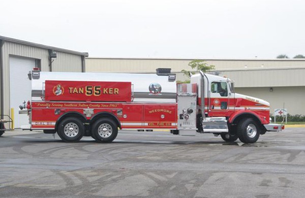 Pierce Kenworth fire tanker - new commercial fire tanker sales in PA - passenger side