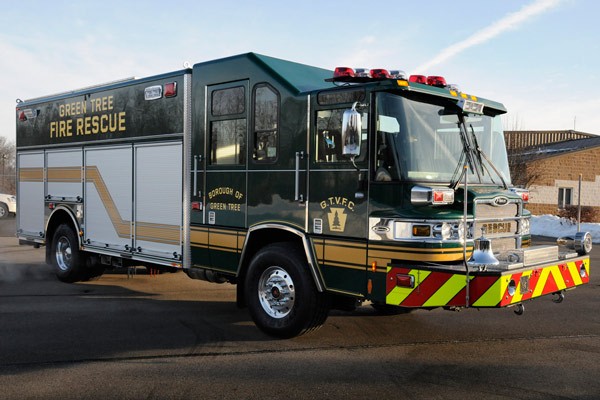 Pierce Quantum rescue fire apparatus - new fire rescue truck sales in PA - passenger front