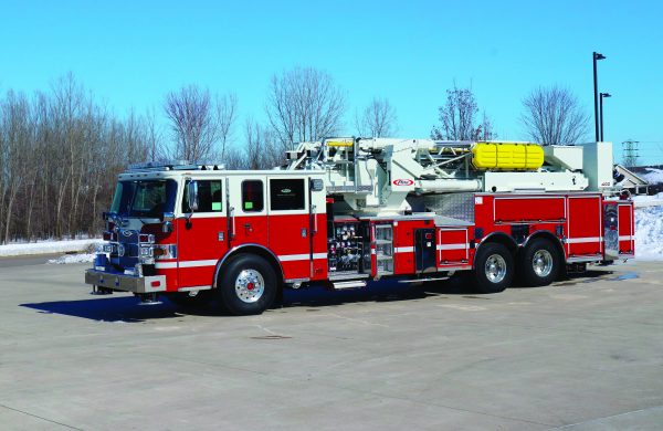 Fire Apparatus - Trucks, Emergency, Rescue & Chief Vehicles