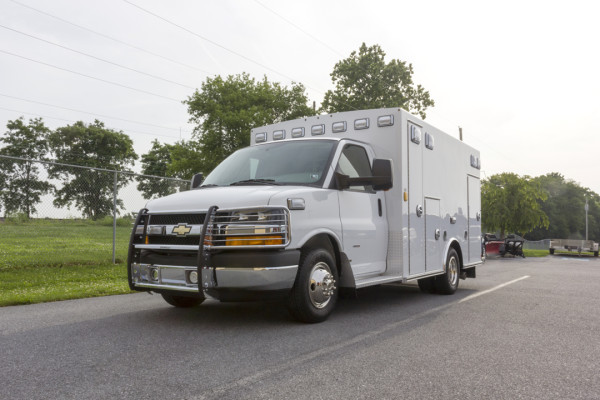 2015 Braun Signature Series Type III ambulance - Chevy G3500 - driver front