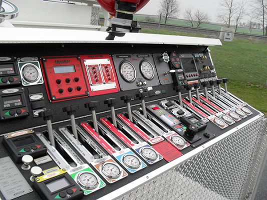 Pierce Quantum Pumper - Fire Engine - Top Pump Panel