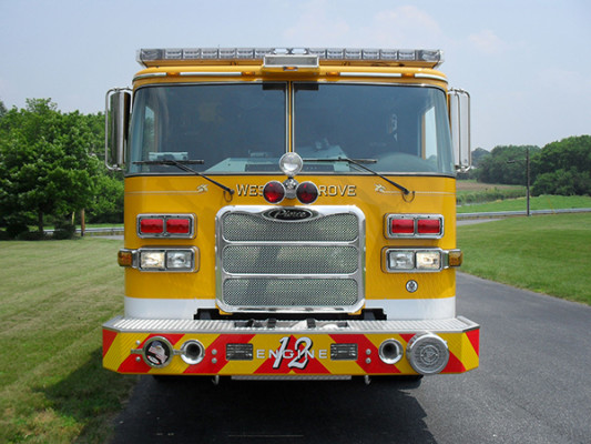 Pierce Arrow XT Pumper - Fire Engine - Front