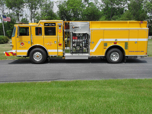 Pierce Arrow XT Pumper - Fire Engine - Driver Side