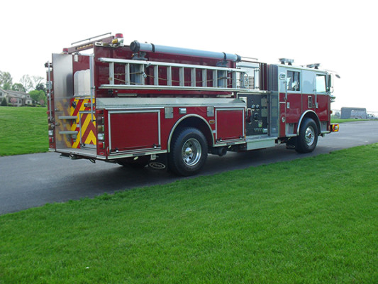 Blue Rock Fire Rescue - Pierce Arrow XT Pumper - Passenger Rear