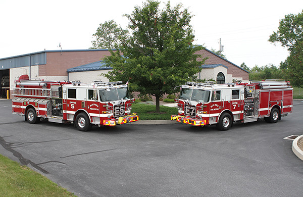 Blue Rock Fire Rescue - Twin Pierce Arrow XT Pumper Trucks