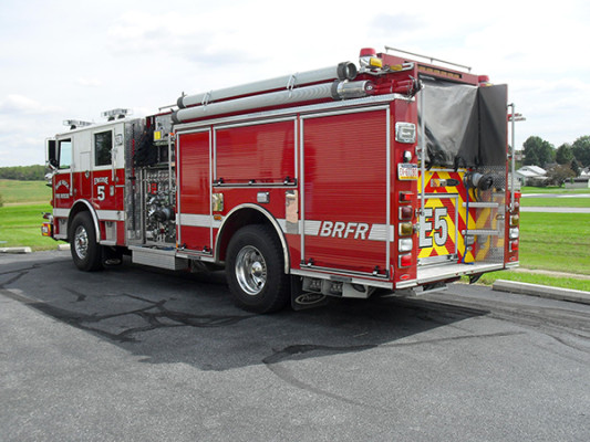 Blue Rock Fire Rescue - Engine 905 - Pierce Arrow XT Pumper Truck - Driver Rear