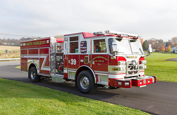 Pierce Arrow XT Pumper - Engine 139 - Passenger Front