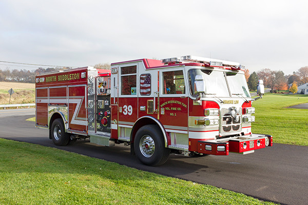 Pierce Arrow XT Pumper - Engine 139 - Passenger Front