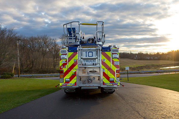 Pierce Arrow XT - 75' Aerial Ladder - Fire Truck 10 - Rear