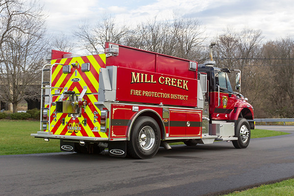 Mill Creek VFC - Pierce International Fire Truck Tanker - Passenger Rear