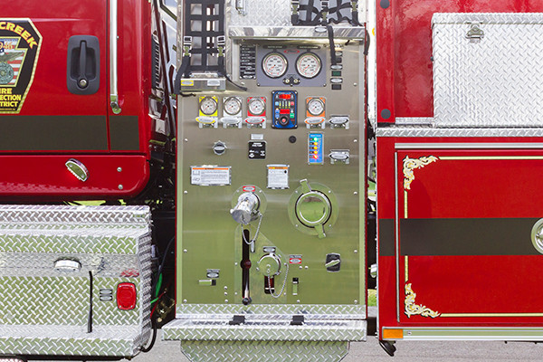 Mill Creek VFC - Pierce International Fire Truck Tanker - Pump Panel