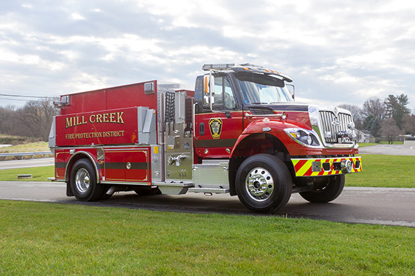 Mill Creek VFC - Pierce International Fire Truck Tanker - Passenger Front