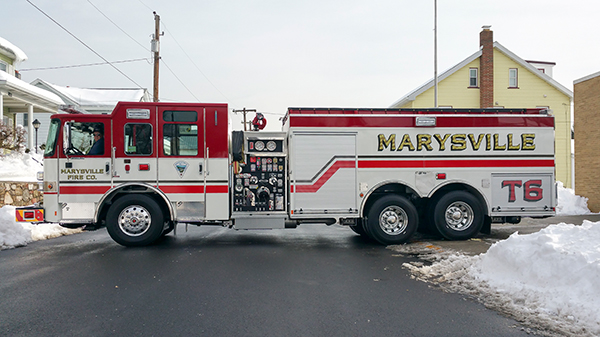 Marysville FC - Pierce Enforcer Tanker Pumper - Fire Engine - driver side