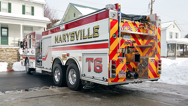 Marysville FC - Pierce Enforcer Tanker Pumper - Fire Engine - driver rear