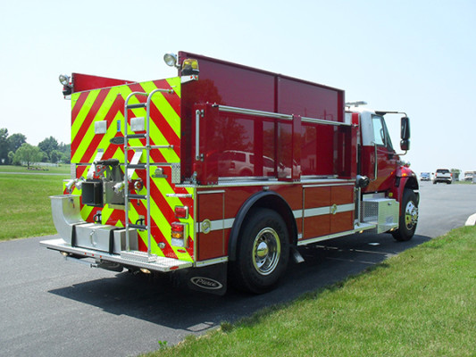 Fire Truck - 2011 Pierce International Dry Side Tanker - passenger rear