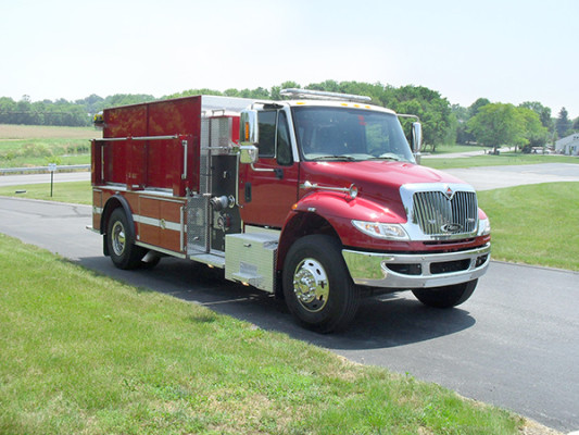 Fire Truck - 2011 Pierce International Dry Side Tanker - passenger front