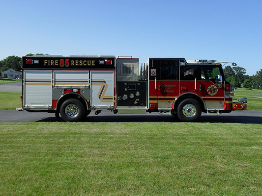 2011 Pierce Velocity Rescue Pumper - Fire Engine - passenger side