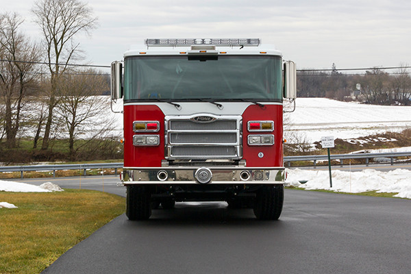 2016 Pierce Enforcer PUC Pumper Tanker - Fire Engine - front