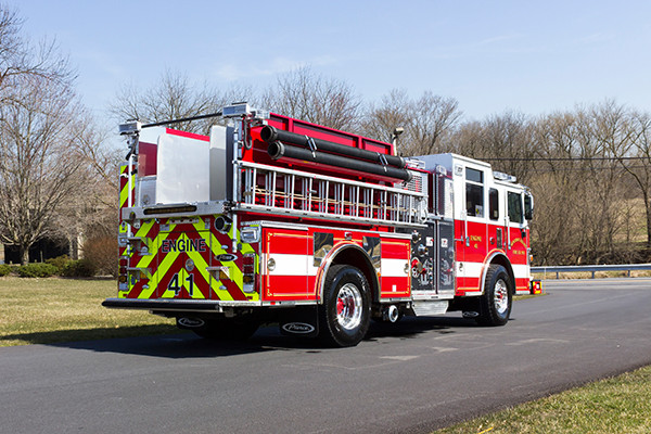 2016 Pierce Arrow XT pumper - fire engine - passenger rear