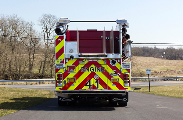 2016 Pierce Arrow XT pumper - fire engine - rear