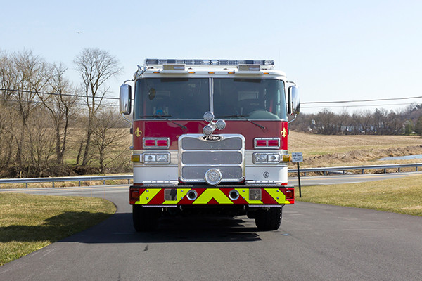 2016 Pierce Arrow XT pumper - fire engine - front