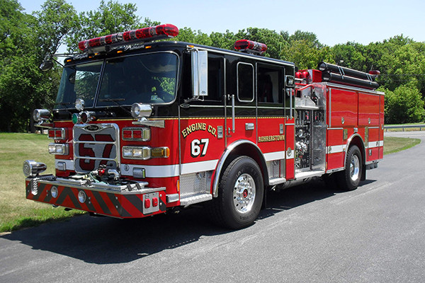 24348 Pierce Arrow XT pumper - Rohrerstown FC - driver front