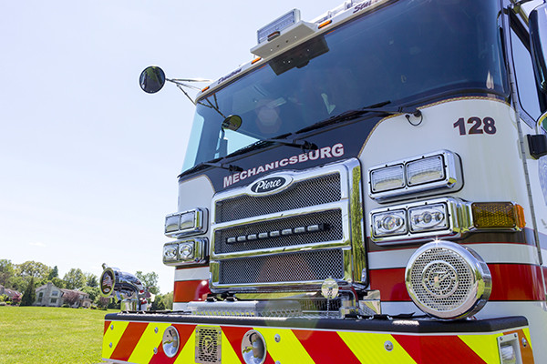 2016 Pierce Enforcer - pumper fire engine - front grill