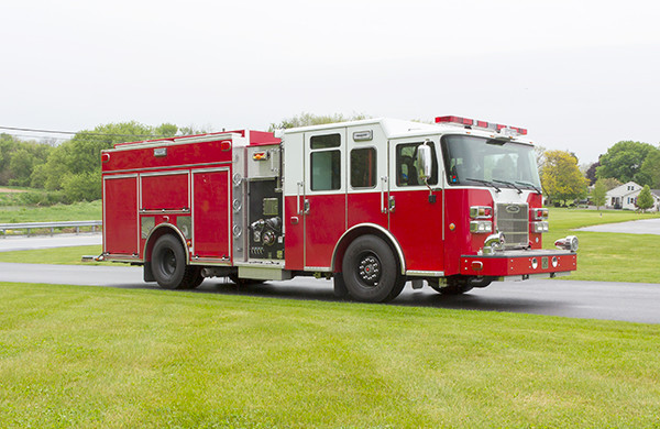 Pierce Saber FR pumper - fire engine - passenger front