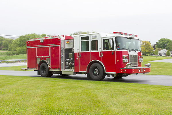 Pierce Saber FR pumper - fire engine - passenger front