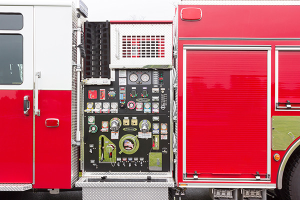 Pierce Saber FR pumper - fire engine - pump panel