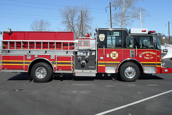 2010 Pierce Arrow XT - pumper fire engine - passenger side