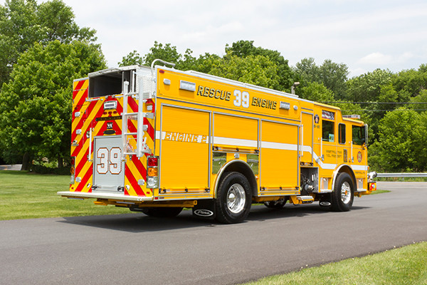 2016 Pierce Arrow XT PUC pumper - rescue engine - passenger rear