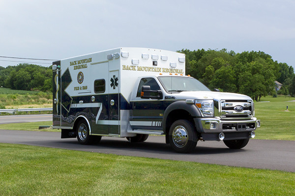 2015 Braun Liberty Type I ambulance - Ford F-450 4x4 - passenger front