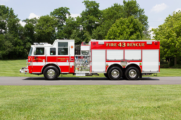 2016 Pierce Arrow XT - tanker pumper fire engine - driver side