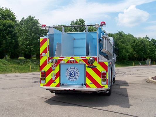 2016 Pierce Enforcer - fire engine pumper - rear