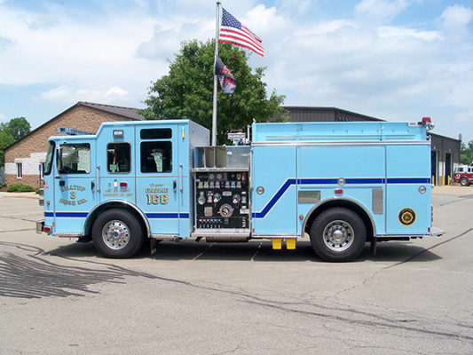 2016 Pierce Enforcer - fire engine pumper - driver side