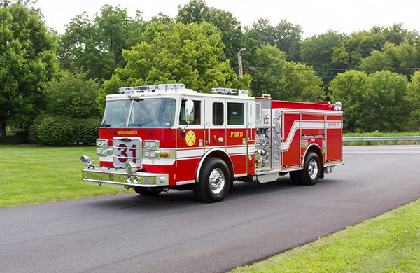 2016 Pierce Arrow XT - fire engine pumper - driver front