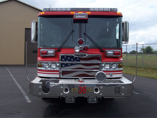 2009 Pierce Quantum - PUC rescue pumper - fire engine - front