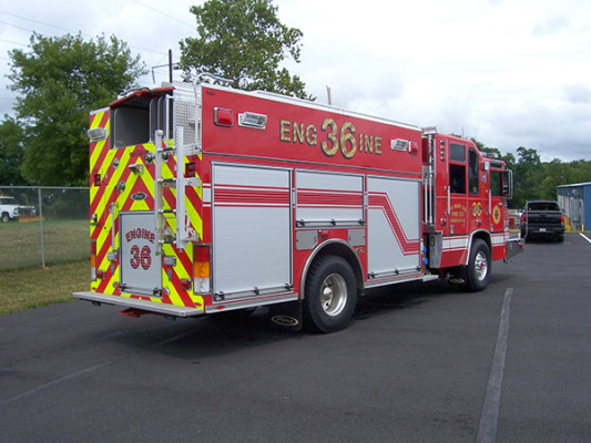 2009 Pierce Quantum - PUC rescue pumper - fire engine - passenger rear