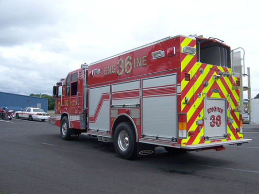 2009 Pierce Quantum - PUC rescue pumper - fire engine - driver rear