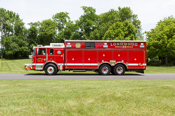 new 2016 Pierce Arrow XT walk-in heavy rescue - fire rescue truck - driver side