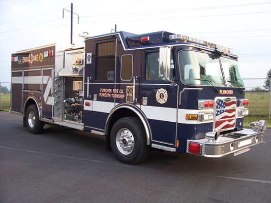 Pierce Arrow XT - new pumper fire engine - passenger front