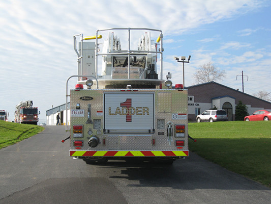 2009 Pierce Arrow XT - new aerial ladder truck - rear