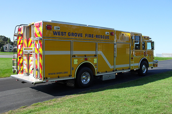 2009 Pierce Arrow XT heavy duty rescue pumper - new rescue fire engine - passenger rear