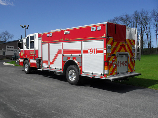 2010 Pierce Quantum PUC pumper - custom fire engine - driver rear